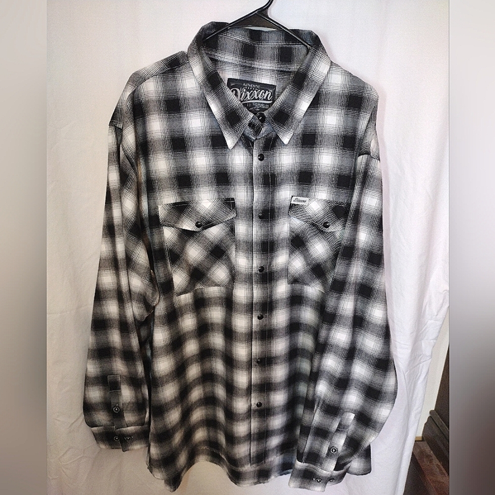 Men's Dixxon Black and White Plaid Button Down Flannel Shirt EUC 3X